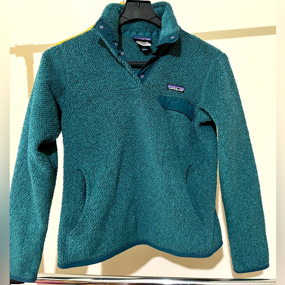 Patagonia sweater - Size M